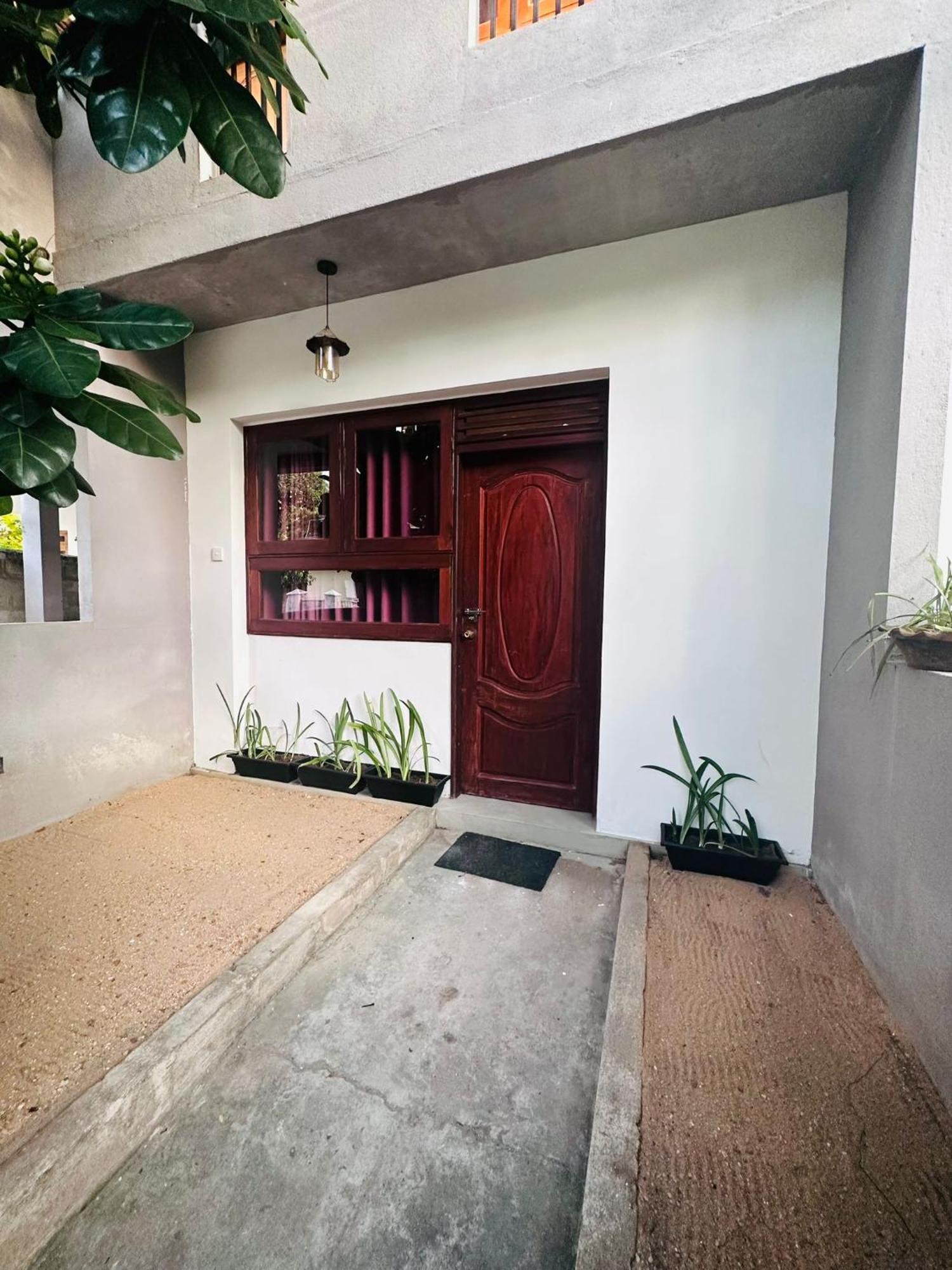 Sera 86 Airport Transit Stay Katunayake Exterior photo